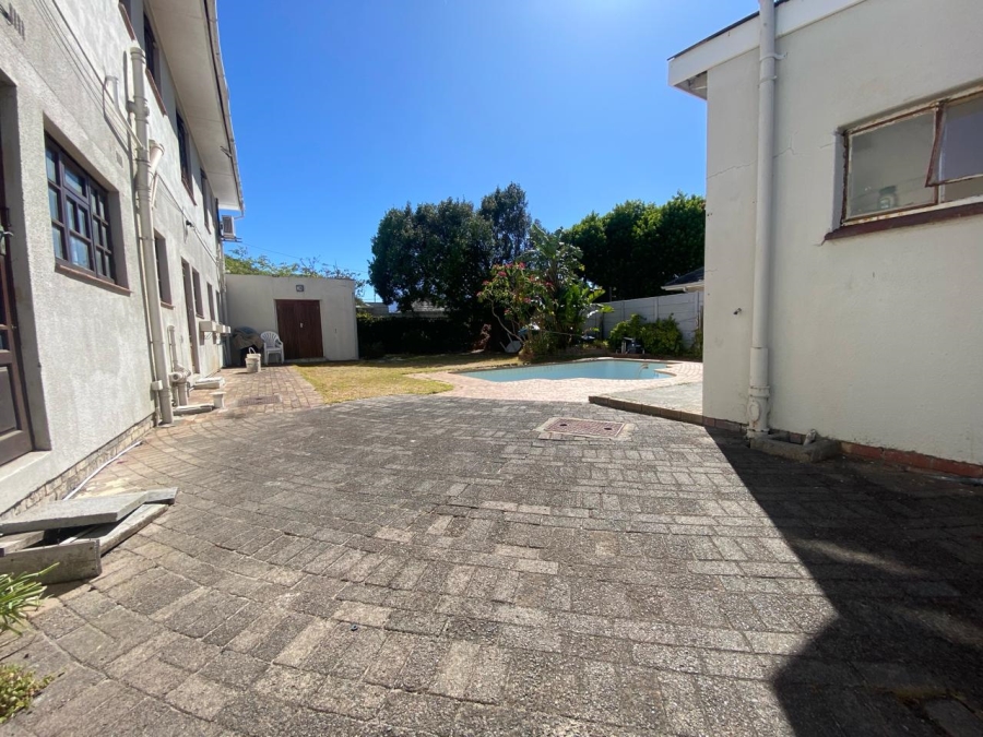 To Let 1 Bedroom Property for Rent in Rondebosch Western Cape